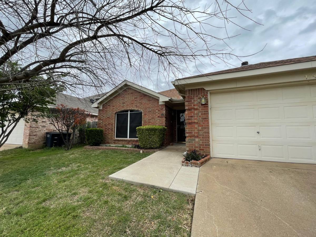House for rent at 7541 Diamond Springs Trail, Fort Worth, TX 76123