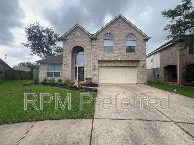 House for rent at 2513 Flycatcher Cove Dr, League City, TX 77573