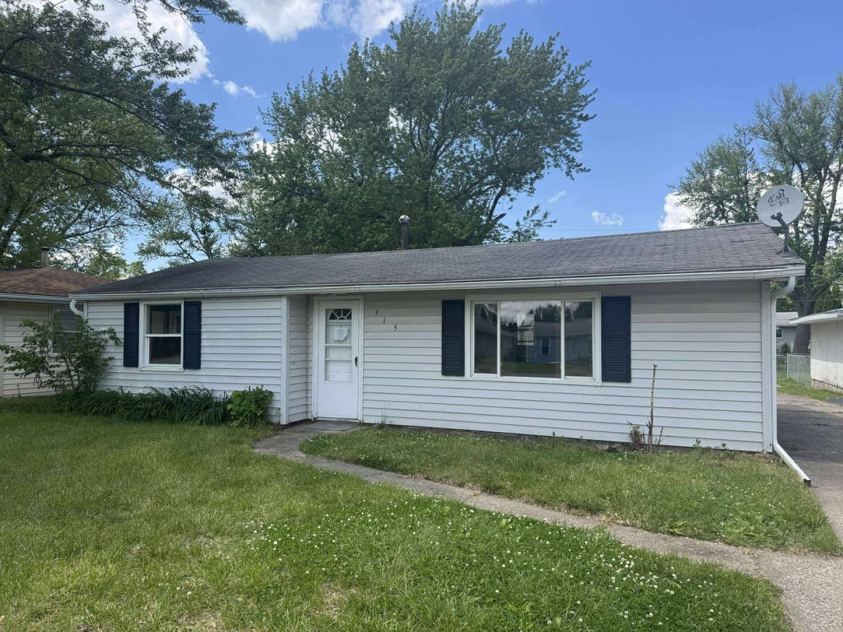 House for rent at 515 14th Ave, Silvis, IL 61282