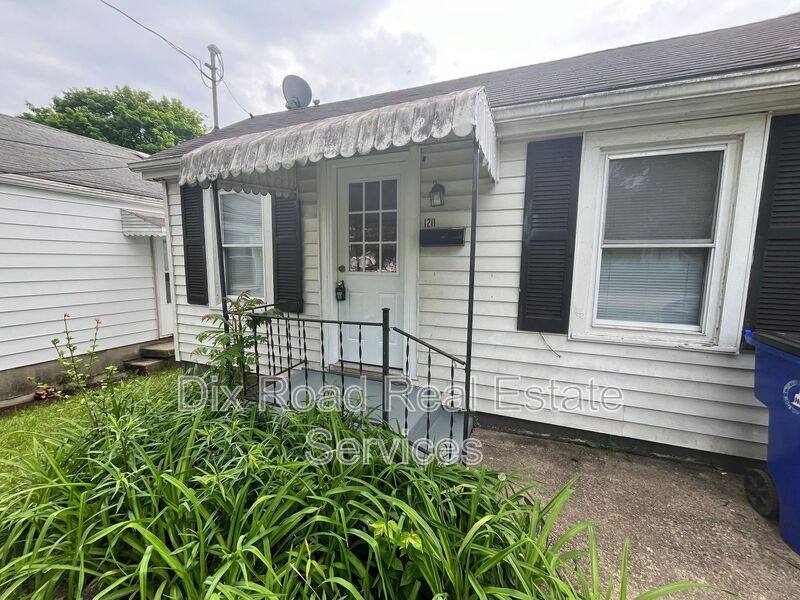 House for rent at 1211 Franklin St, Hamilton, OH 45013