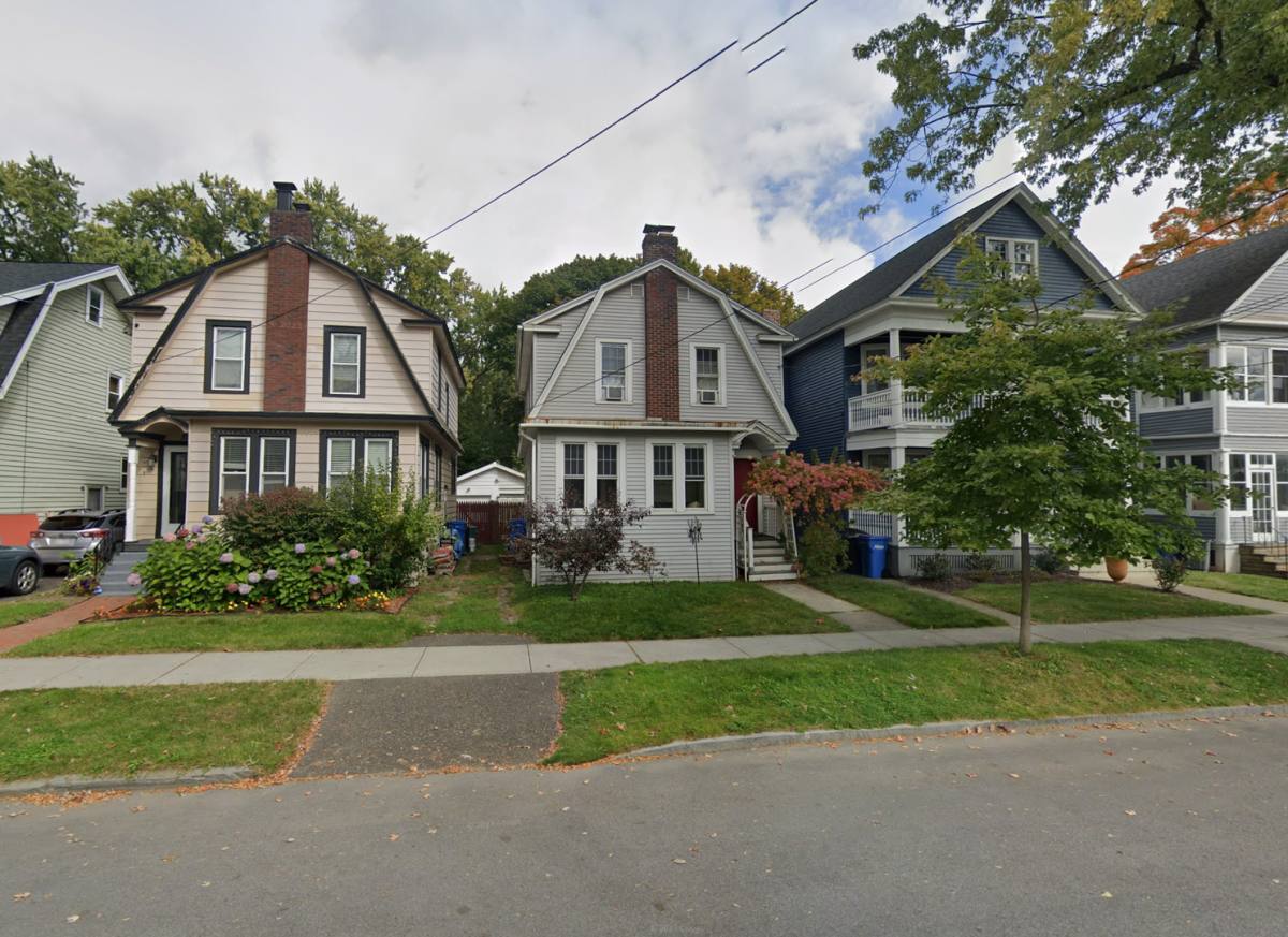 House for rent at 31 Woodlawn Ave, Albany, NY 12208