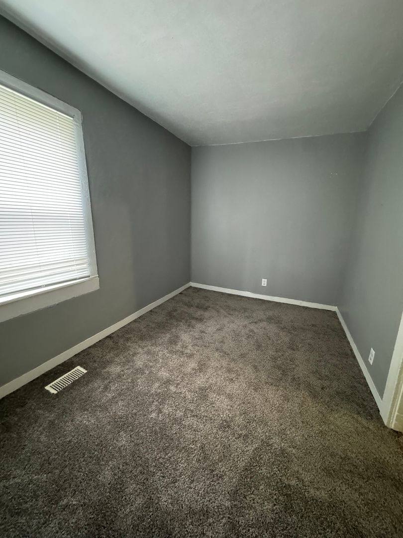 Apartment for rent at 414 Congress St, Oconto, WI 54153
