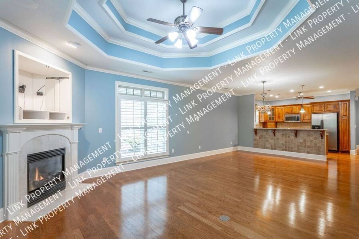 Townhouse for rent at 7655 Lenox Trace Dr, Hixson, TN 37343