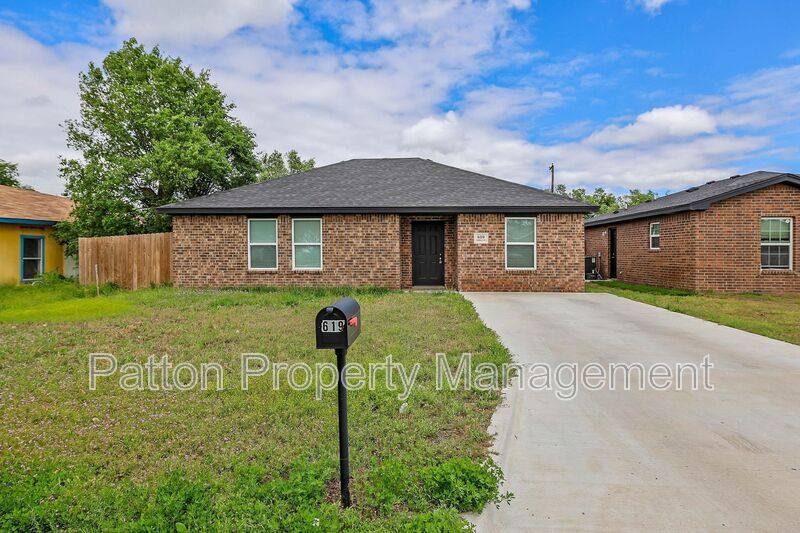 House for rent at 619 S Hill St, Amarillo, TX 79104