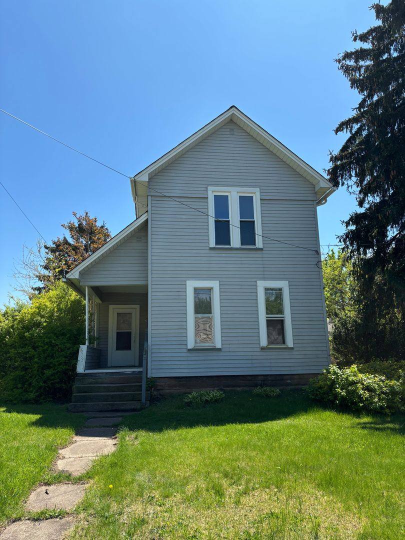 House for rent at 613 W 18th St, Lorain, OH 44052