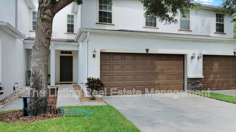 Townhouse for rent at 8623 Andalucia Field Dr, Tampa, FL 33637