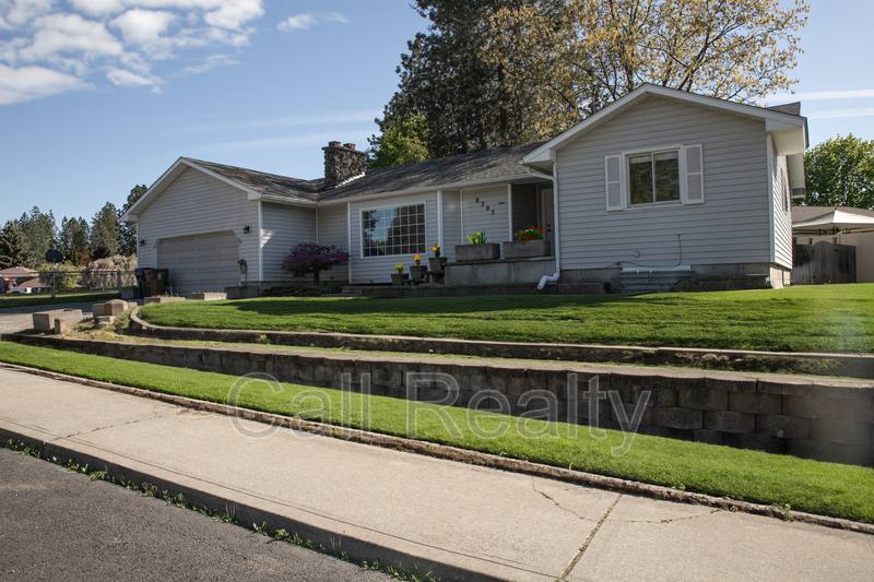 House for rent at 8205 N General Lee Way, Spokane, WA 99208