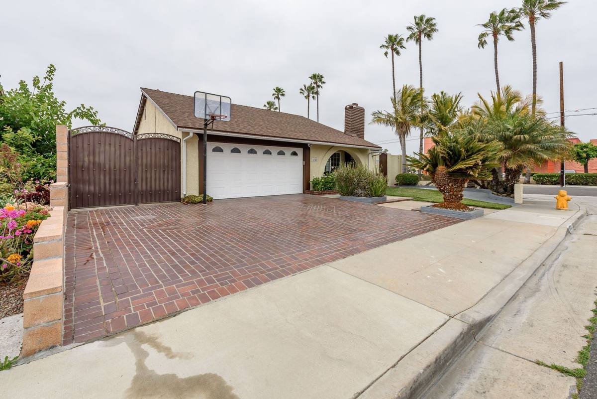House for rent at 16741 Leafwood Circle, Huntington Beach, CA 92647