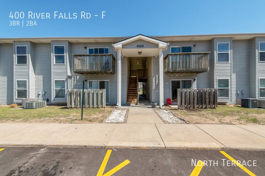 Townhouse for rent at 400 River Falls Rd #F, Kansas City, KS 66111