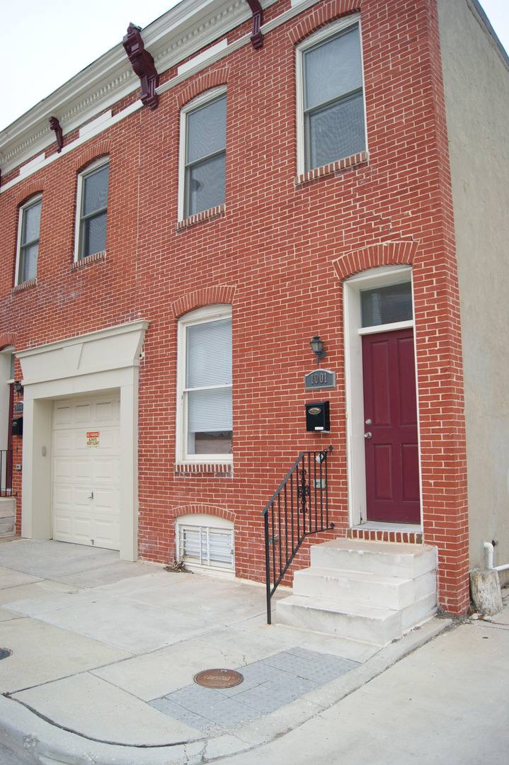 Townhouse for rent at 1001 N Washington St, Baltimore, MD 21205