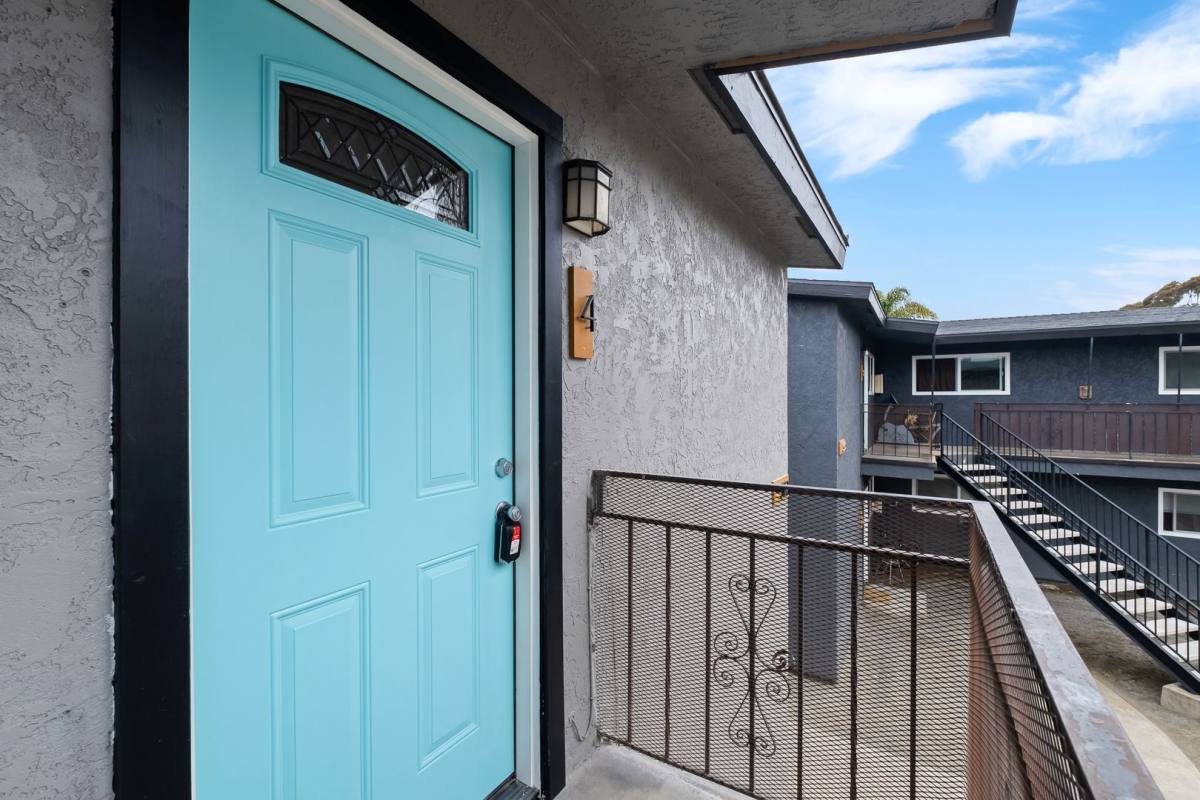 Apartment for rent at 382 S 46th St, San Diego, CA 92113