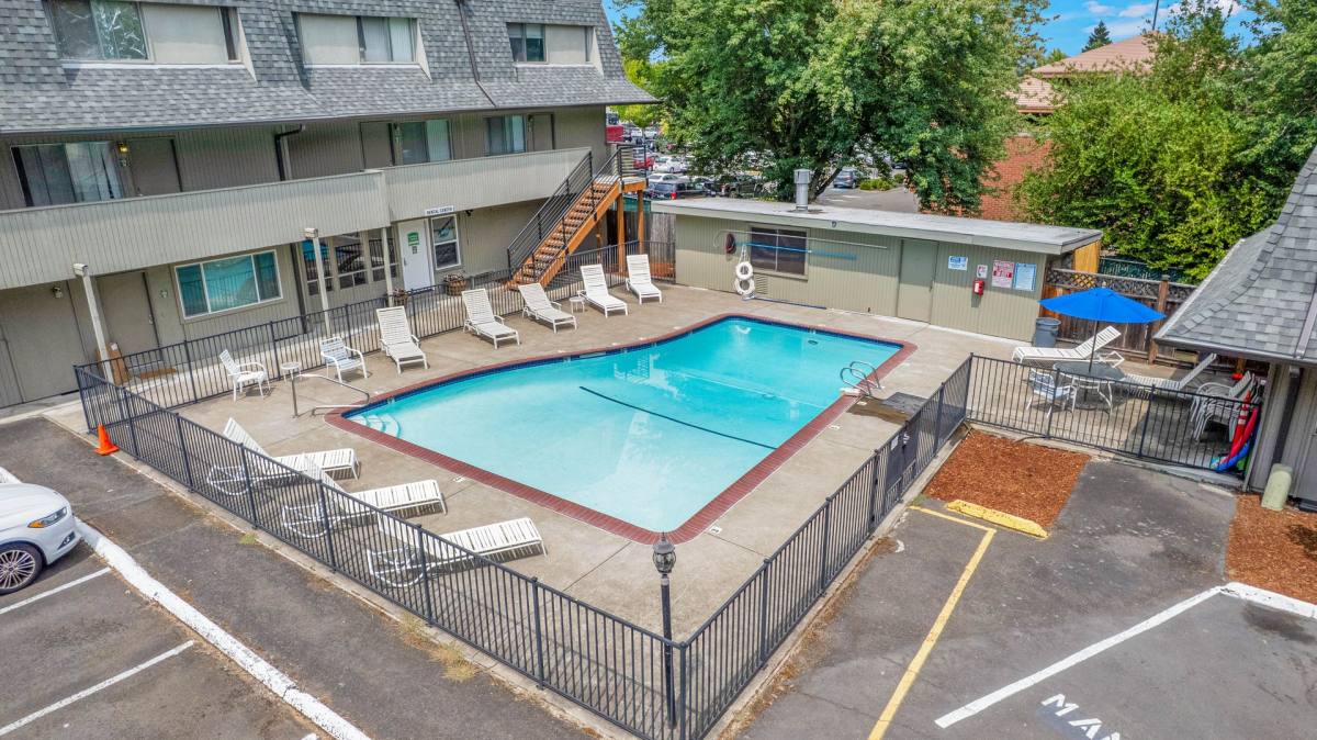 Townhouse for rent at 13660 SW Pacific Highway, Portland, OR 97223