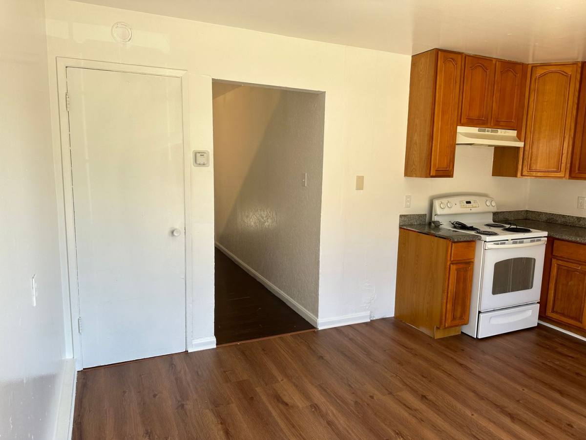 Apartment for rent at 2657 79th Ave, Oakland, CA 94605