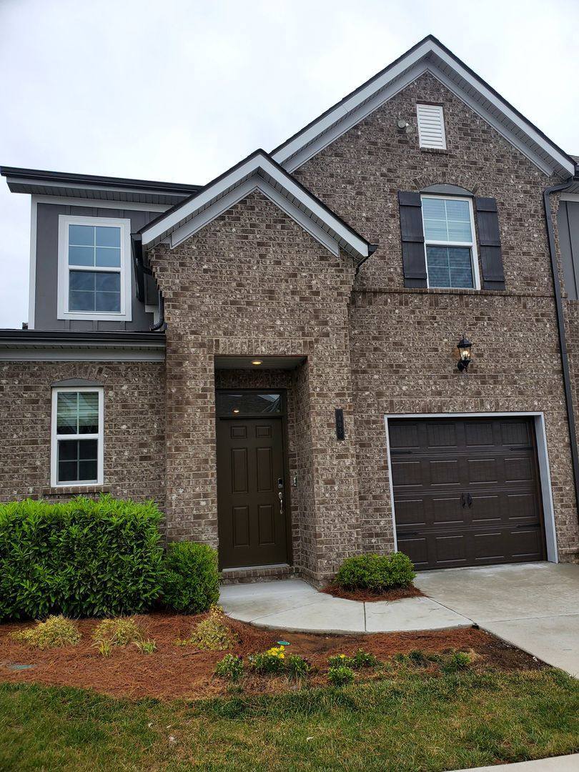Townhouse for rent at 403 Wooden Shoe Way, Lebanon, TN 37090