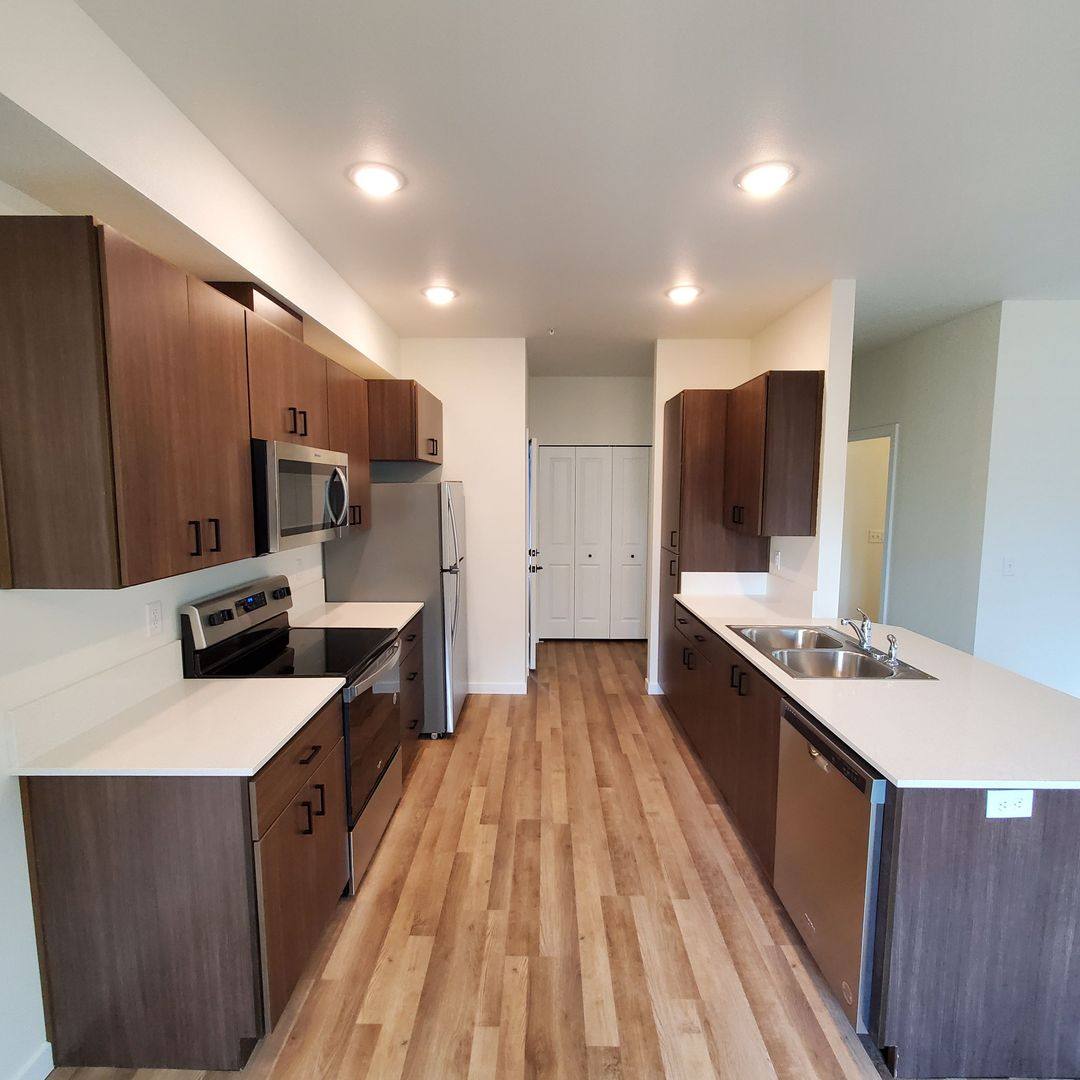 Apartment for rent at 100 N 5th St, Lebanon, OR 97355