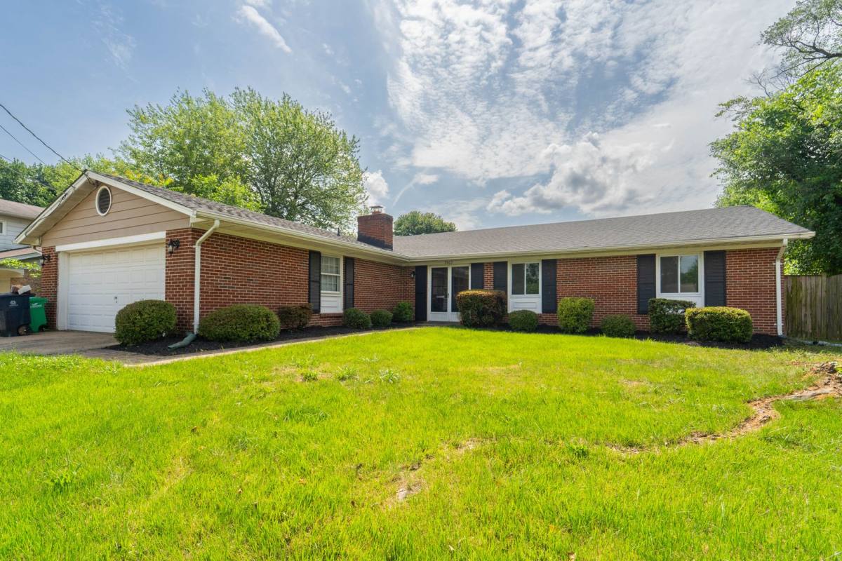 House for rent at 7903 Esther Dr, Oxon Hill, MD 20745