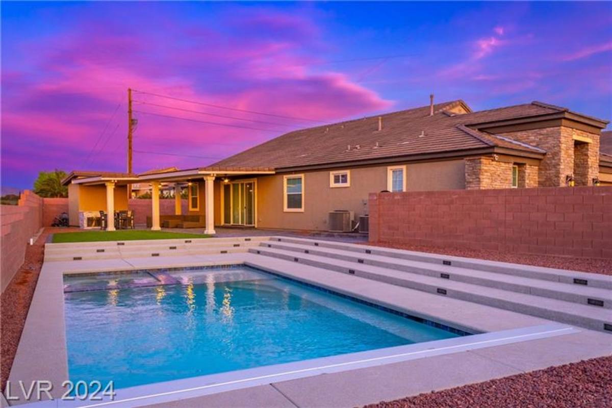 House for rent at 408 Dalton Crest St, Henderson, NV 89015