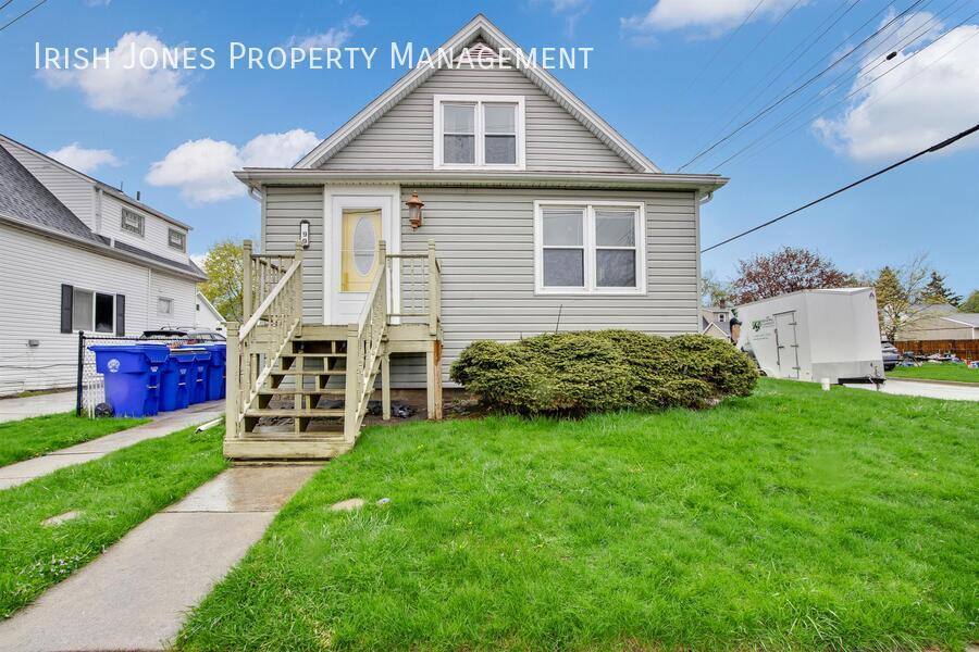 Apartment for rent at 99 Bellwood Ave #1, Buffalo, NY 14224