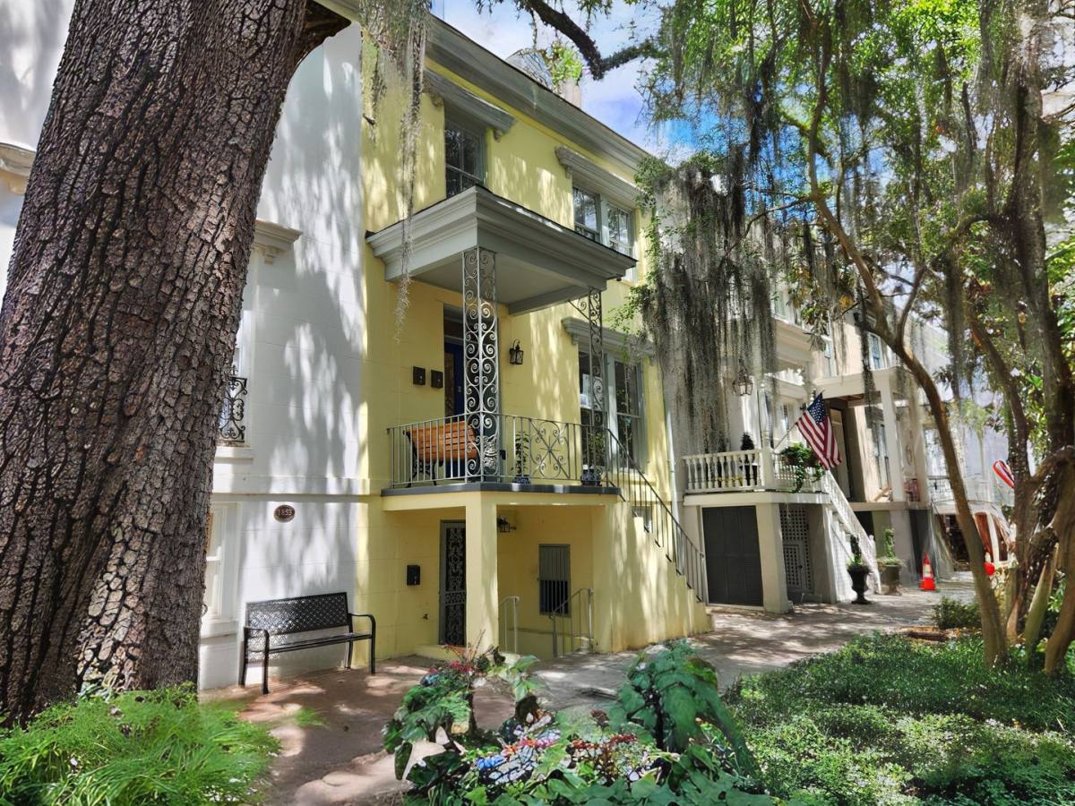 114 E Jones St, Savannah, GA 31401