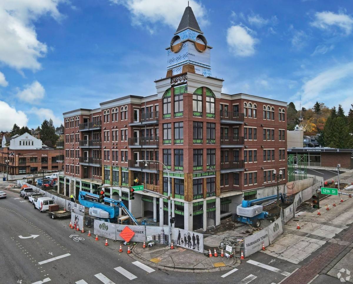 Apartment for rent at 1215 12th St, Bellingham, WA 98225