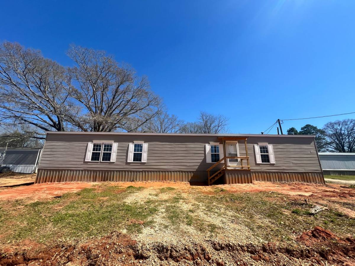 Apartment for rent at 36 Enzor Dr, Troy, AL 36079