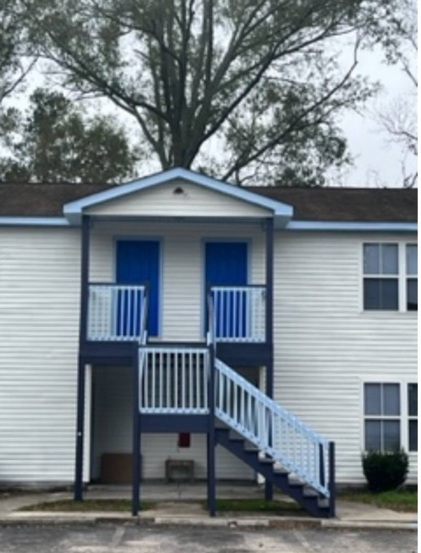 Apartment for rent at 6951 S Kenwood Dr, Charleston, SC 29406