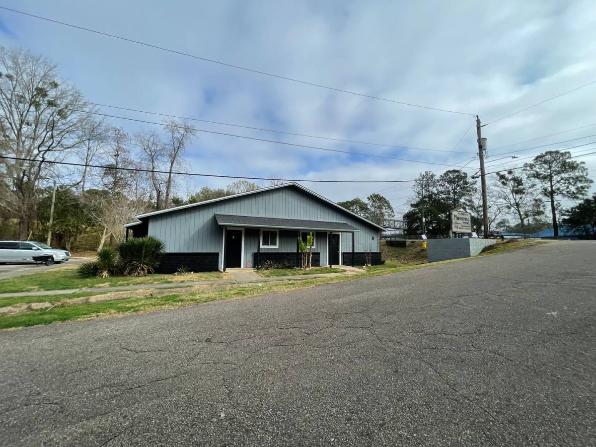 Apartment for rent at 1380 Ocala Rd, Tallahassee, FL 32304