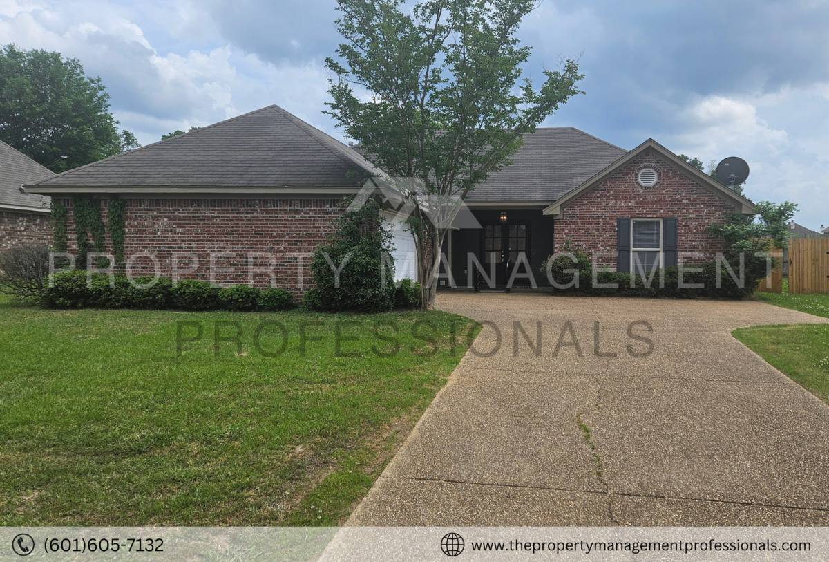 House for rent at 121 Cherry Laurel Circle, Pearl, MS 39208