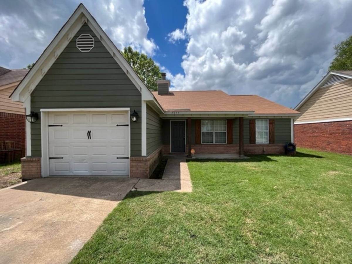 House for rent at 7055 Hampton Dr, Horn Lake, MS 38637