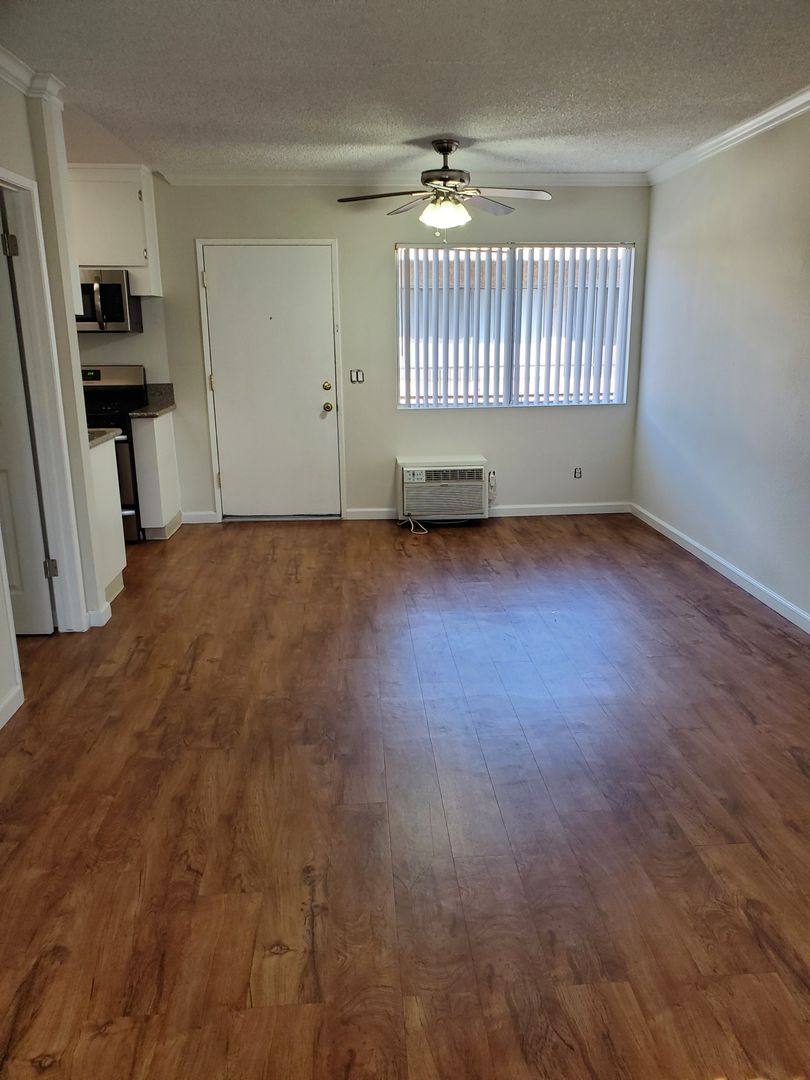 Apartment for rent at 12021 Magnolia Blvd, Valley Village, CA 91607