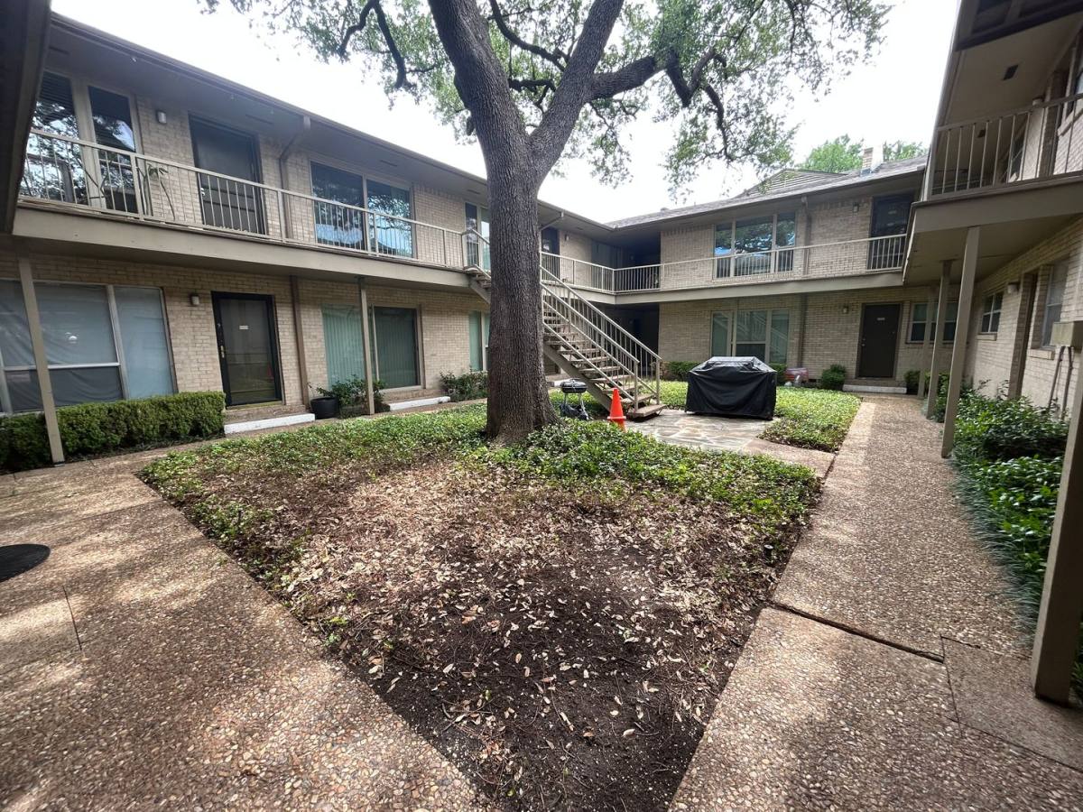 Condo for rent at 11104 Valleydale Dr #D, Dallas, TX 75230