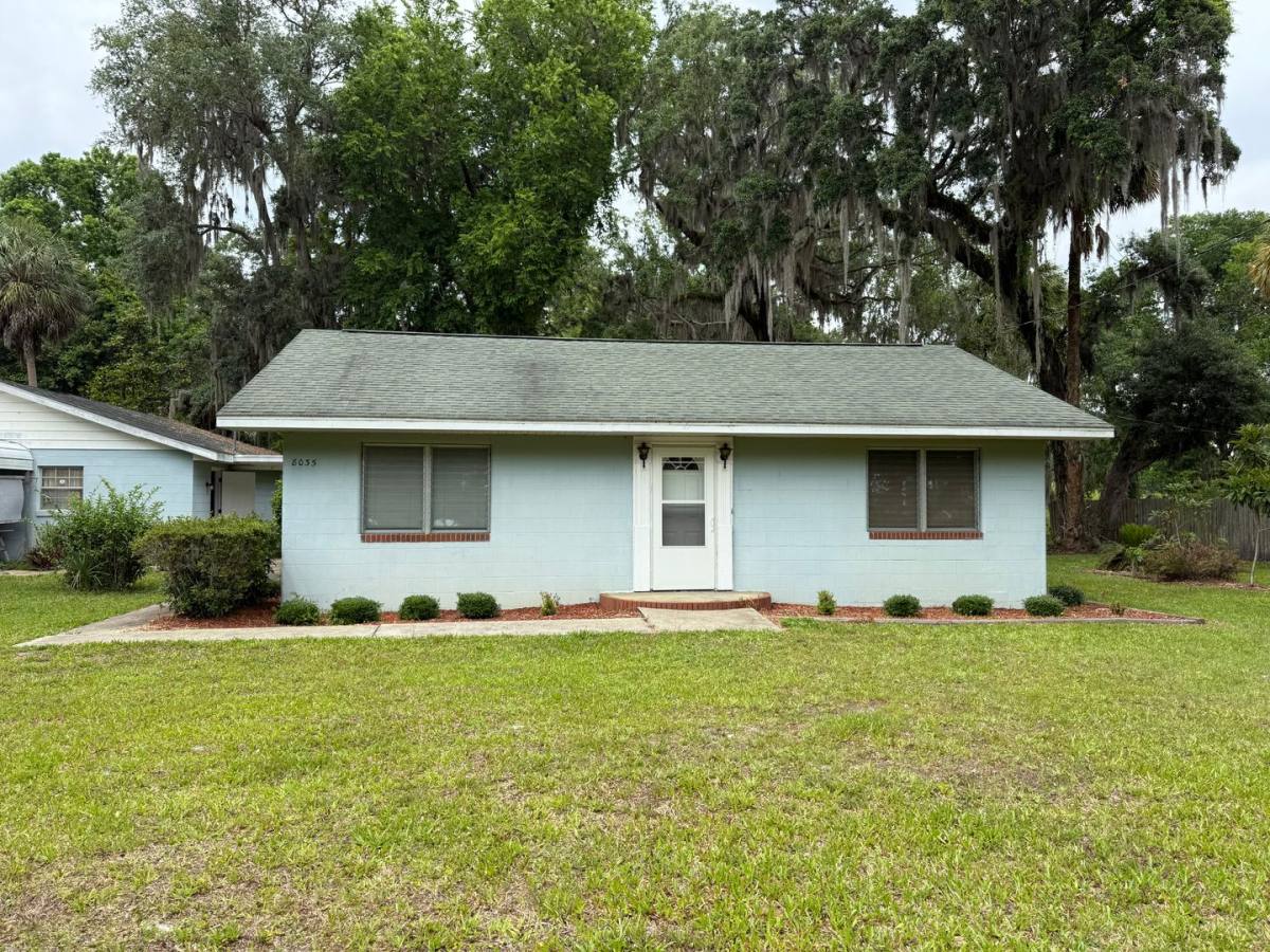 House for rent at 8035 E Gospel Island Rd, Inverness, FL 34450