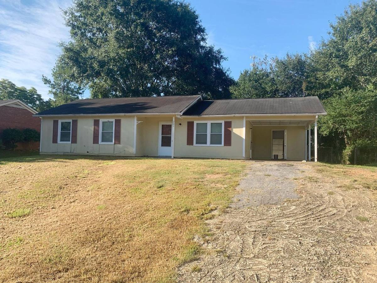 House for rent at 201 Canterbury St, Simpsonville, SC 29680