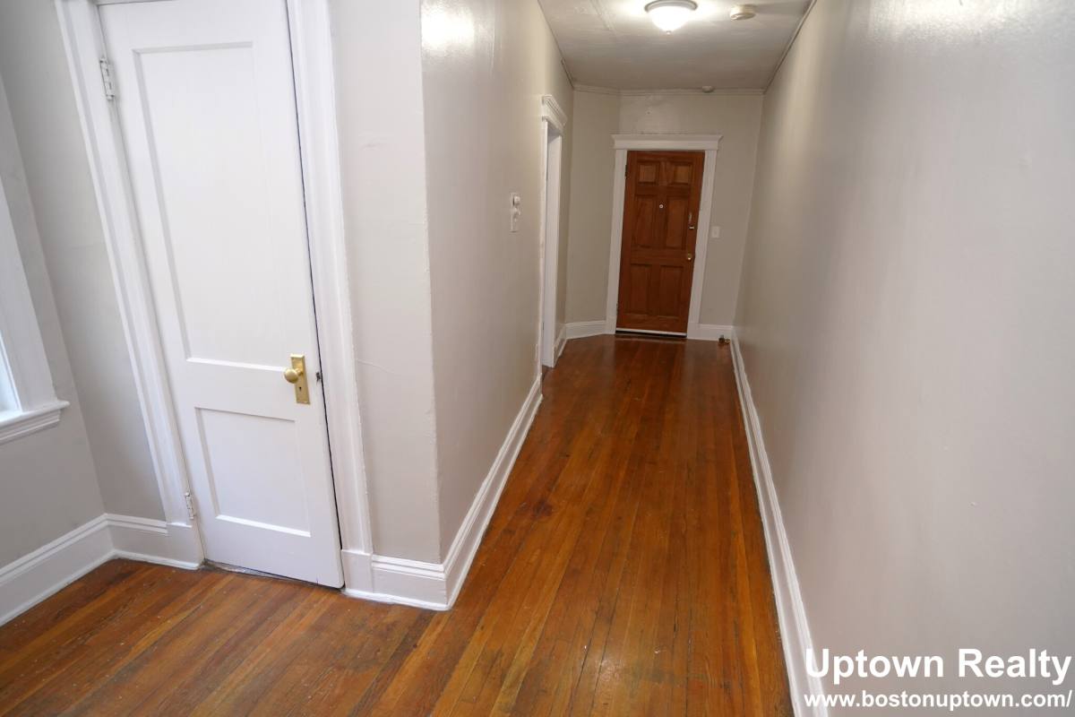 Apartment for rent at 1140 Commonwealth Ave #12A, Allston, MA 02134