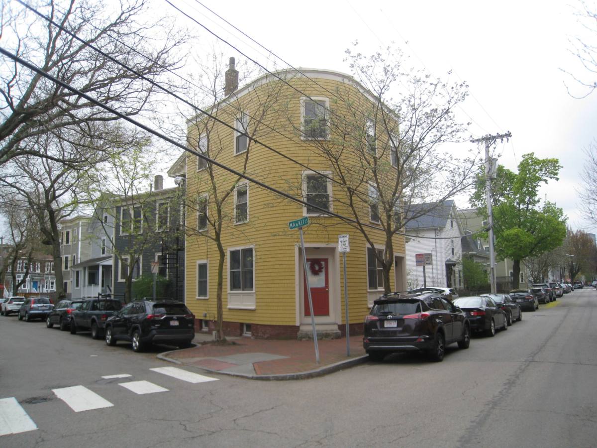 Apartment for rent at 90 Elm #2, Cambridge, MA 02139