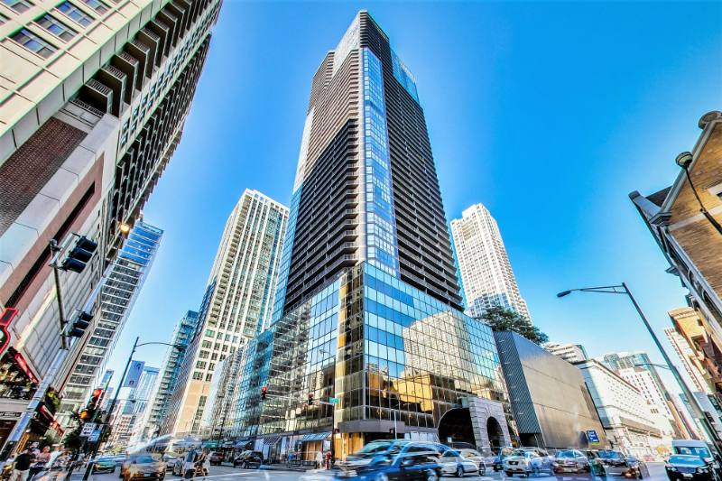Apartment for rent at 10 E Ontario #910, Chicago, IL 60611