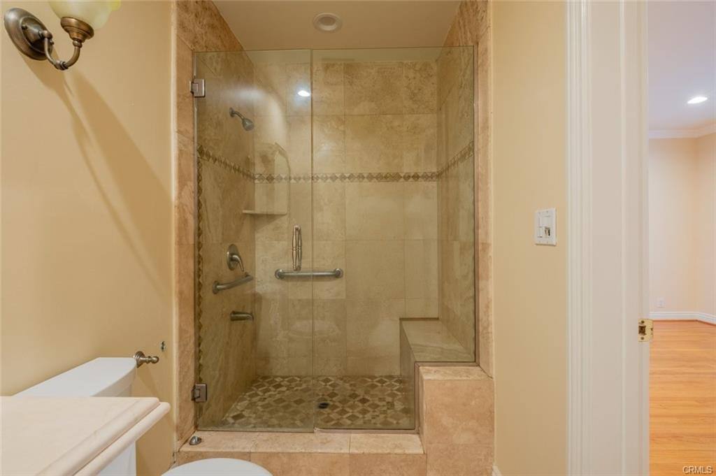 House for rent at 1233 Imperial Dr, Glendale, CA 91207