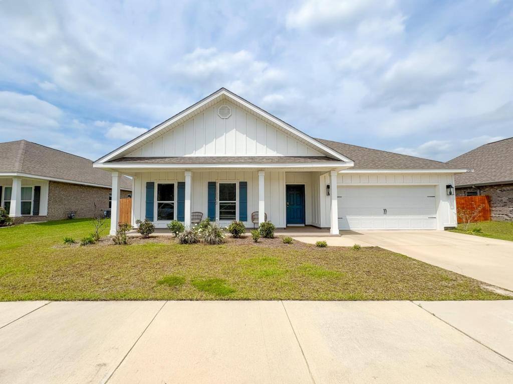 House for rent at 23207 Lieutenant Ave, Foley, AL 36535