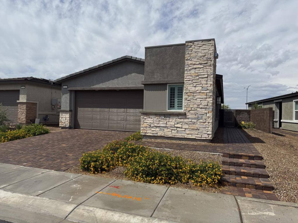House for rent at 212 Palisade Falls Ave, Henderson, NV 89015