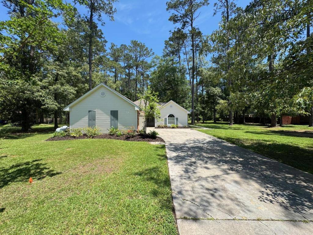 House for rent at 31535 River Pines Dr, Springfield, LA 70462