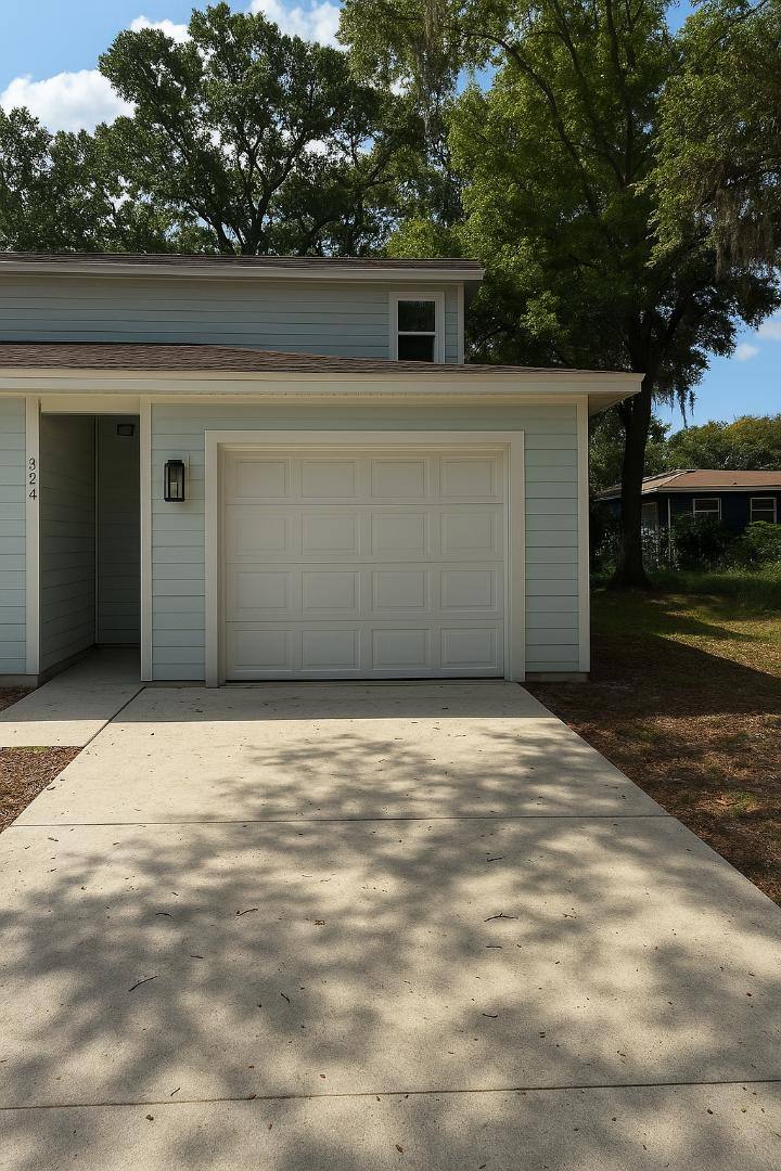 Townhouse for rent at 3624 Smithfield St #1, Jacksonville, FL 32217