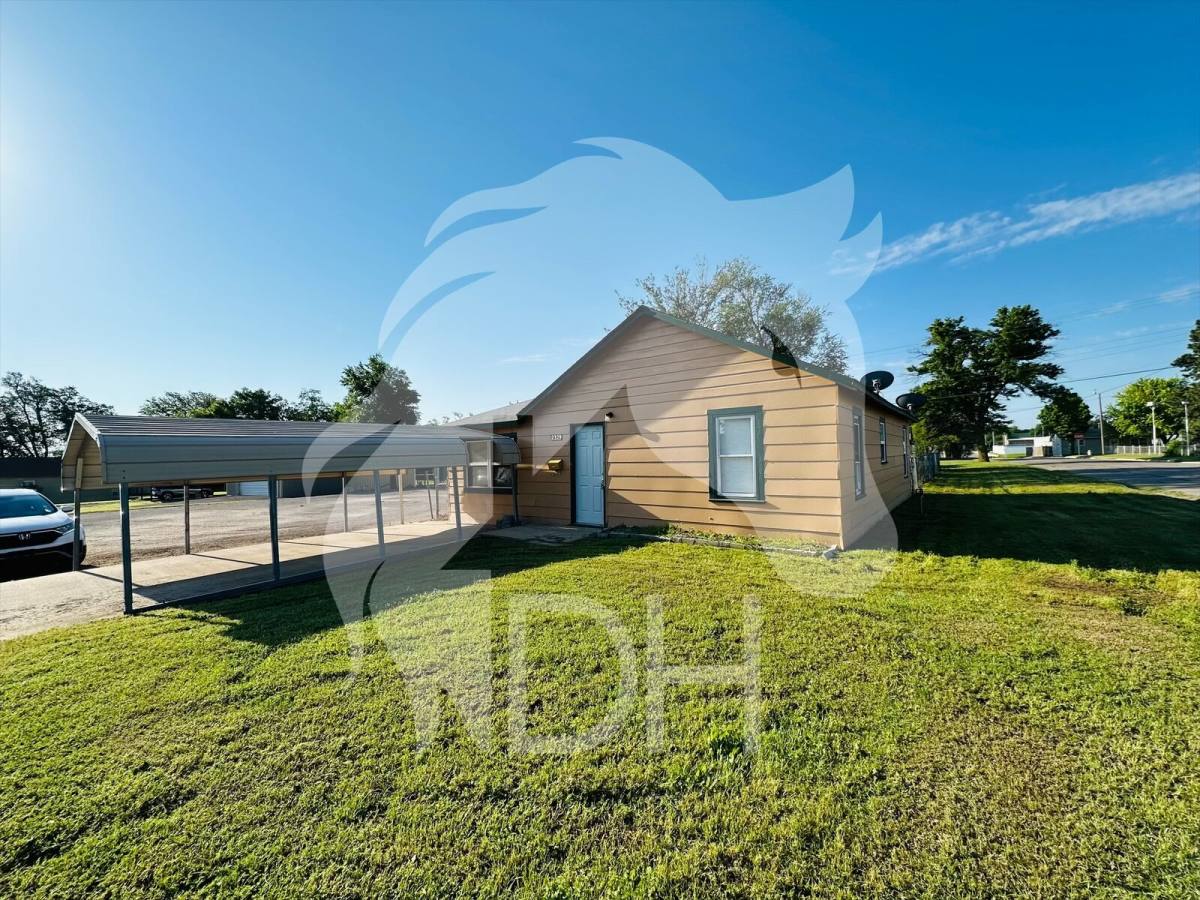 House for rent at 2329 Kansas Ave, Woodward, OK 73801