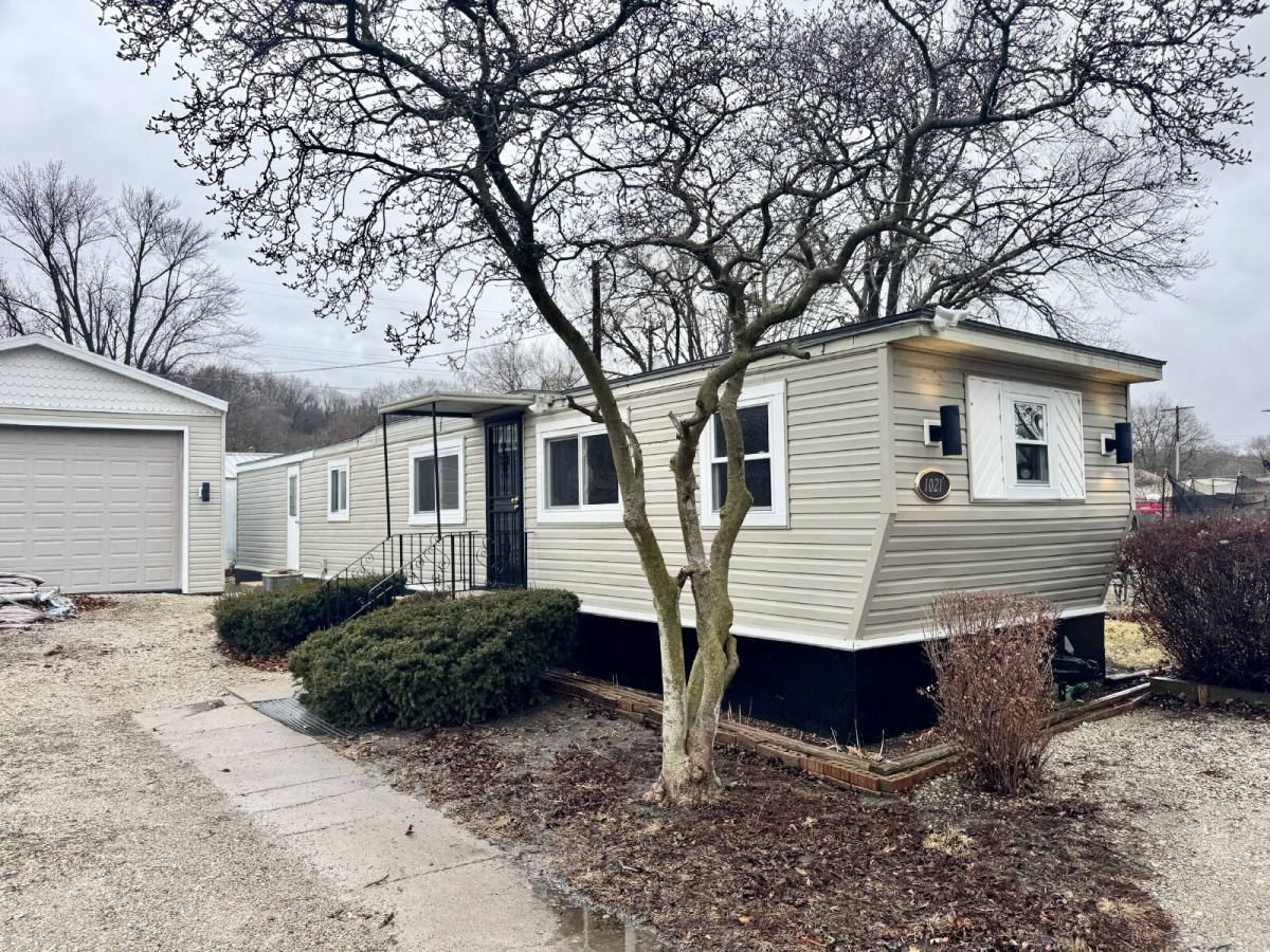 House for rent at 1021 Magnolia St, Marseilles, IL 61341