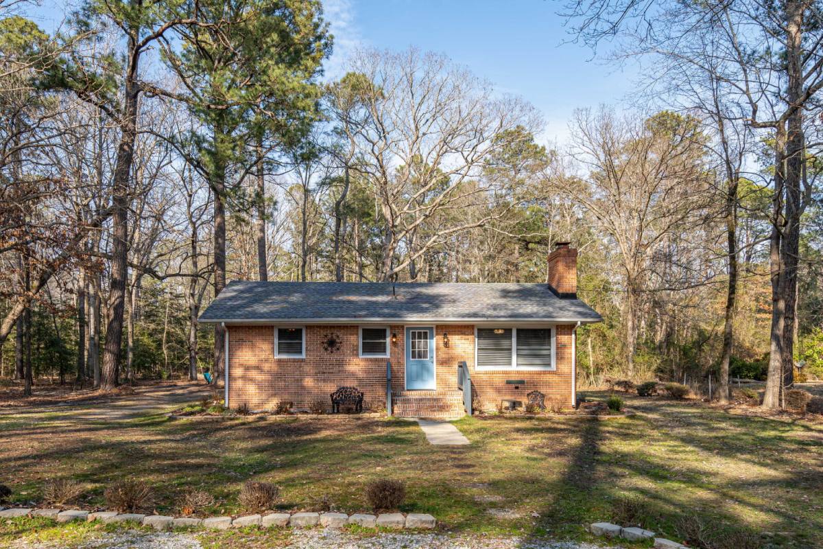 House for rent at 7602 Beechwood Dr, Lanexa, VA 23089