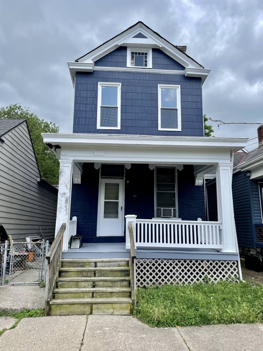 Townhouse for rent at 311 E 18th St, Covington, KY 41014