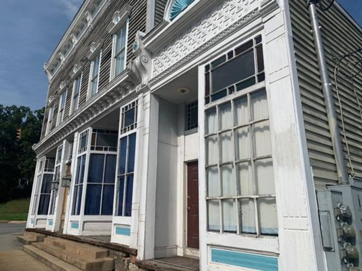 Apartment for rent at 2572 Beech Ave, Buena Vista, VA 24416