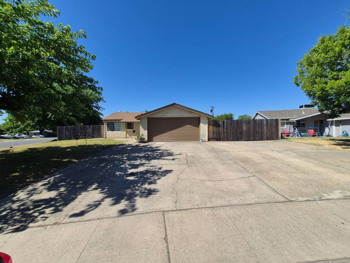 House for rent at 5549 Wilsey Way, Carmichael, CA 95608