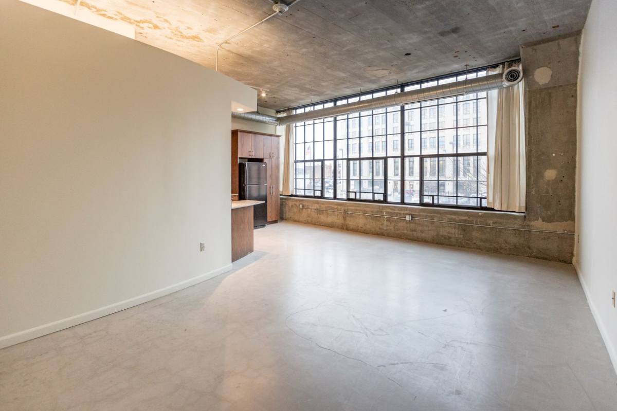 Apartment for rent at 41 Burroughs, Detroit, MI 48202
