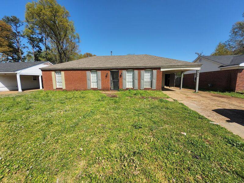 House for rent at 2864 Cherry Rd, Memphis, TN 38118