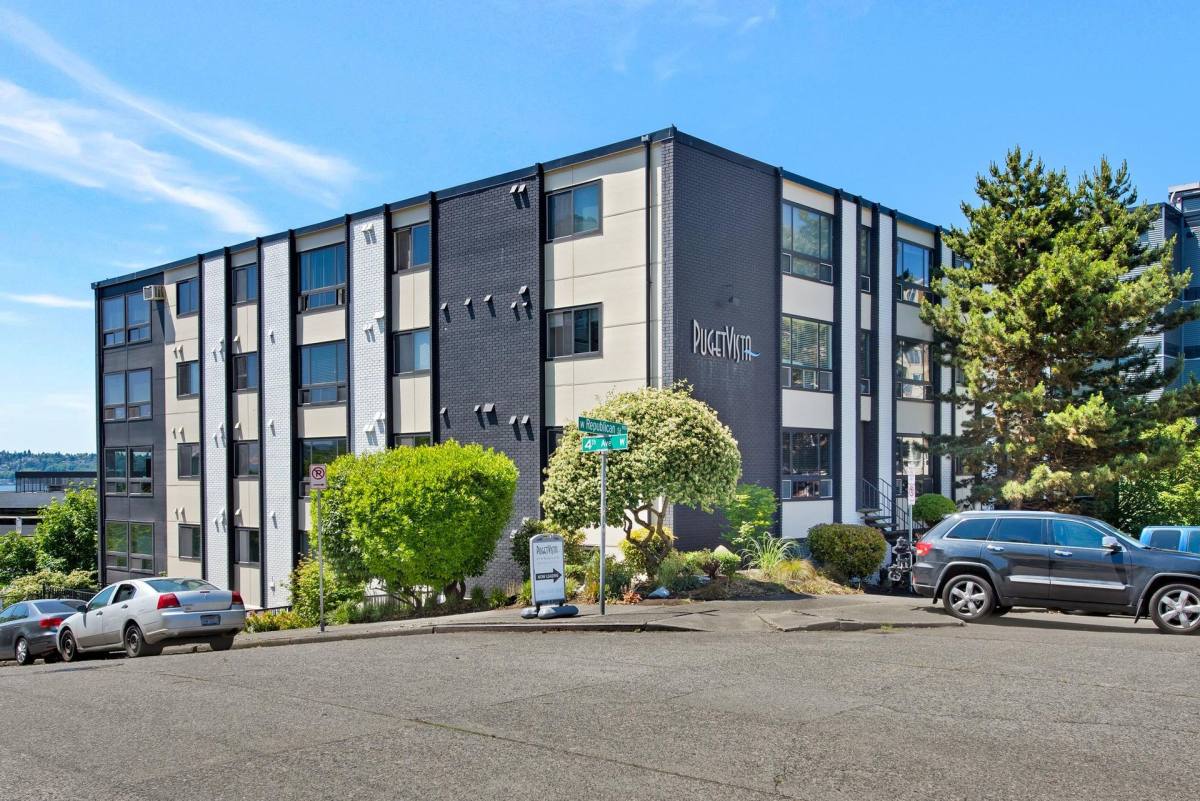 Apartment for rent at 411 W Republican St, Seattle, WA 98119